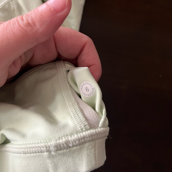 Lululemon Align Tank size 6 - Picture 4 of 6